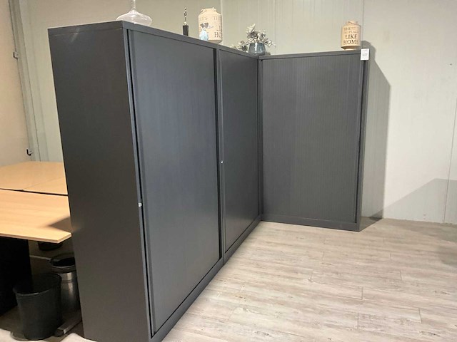 Archiefkasten met bureau’s (3x) - afbeelding 1 van  8