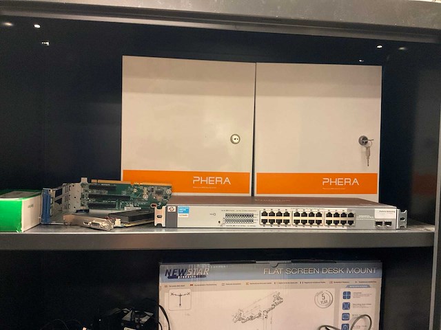 Archiefkasten met diverse ict - afbeelding 14 van  14
