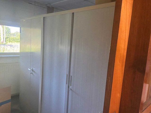 Archiefkasten met inhoud - afbeelding 1 van  12