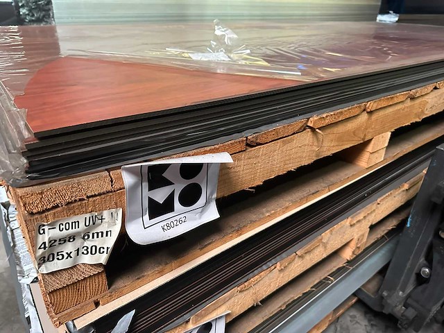Archipan g-com 4258 donkere berk uv+ hpl plaat 3050x1300x6mm - afbeelding 1 van  4