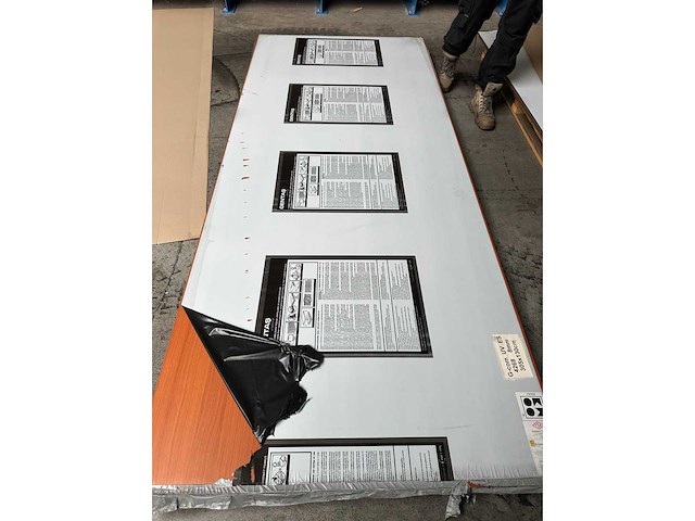 Archipan g-com 4268 cherry era uv+ hpl plaat 3050x1300x8mm - afbeelding 2 van  3