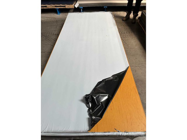 Archipan g-com 4392 mosterd bubinga uv+ hpl plaat 3050x1300x6mm - afbeelding 2 van  3
