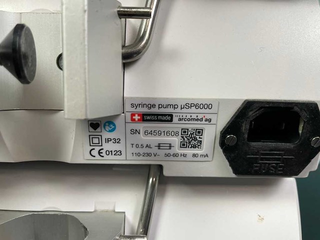 Arcomed - usp6000 - infusiepomp (7x) - afbeelding 9 van  17