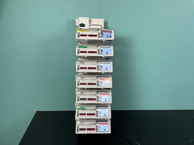 Arcomed - usp6000 - infusiepomp (7x) - afbeelding 11 van  17