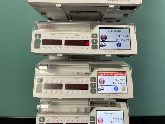 Arcomed - usp6000 - infusiepomp (7x) - afbeelding 13 van  17
