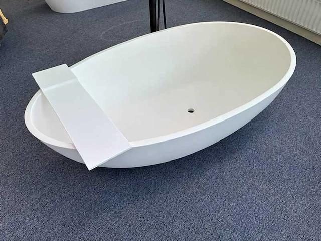 Arcqua - max - vrijstaand ligbad 176 x 96 cm - afbeelding 1 van  8