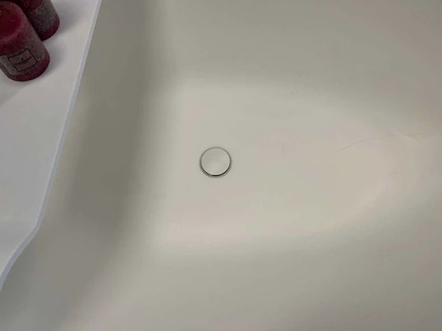 Arcqua - perre solid surface - vrijstaand bad 184 x 89 cm - afbeelding 3 van  4
