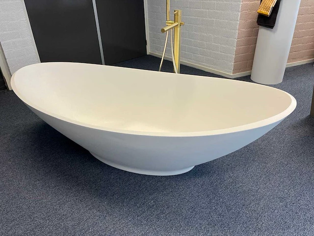 Arcqua - perre solid surface - vrijstaand bad 184 x 89 cm - afbeelding 4 van  4