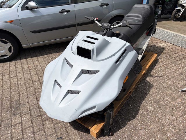 Arctic cat long-track touring/utility snowmobile sneeuwscooter - afbeelding 1 van  20