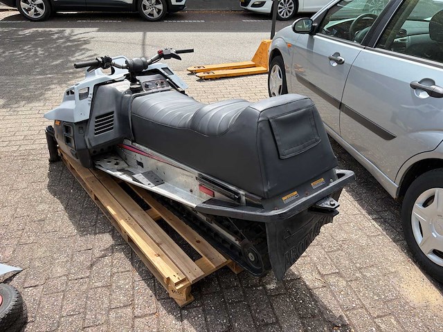 Arctic cat long-track touring/utility snowmobile sneeuwscooter - afbeelding 8 van  20