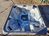 Arctic spas 4 persoons jacuzzi en buitenspa