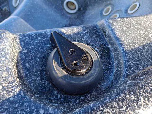 Arctic spas 4 persoons jacuzzi en buitenspa - afbeelding 26 van  28