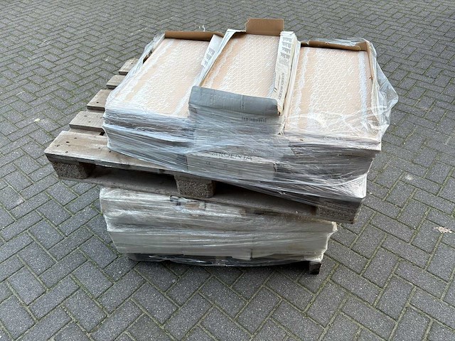 Argenta - pallet wandtegels - afbeelding 1 van  4