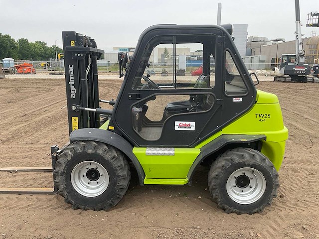 Argimac tw25 4x4 ruwterein vorkheftruck - afbeelding 1 van  18