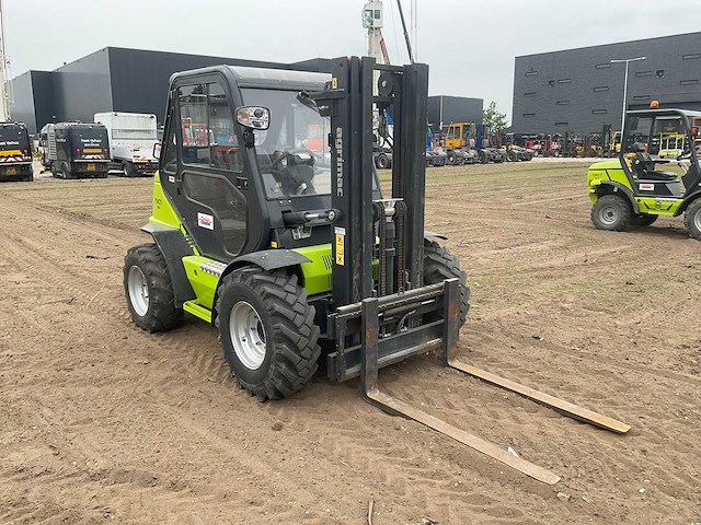 Argimac tw25 4x4 ruwterein vorkheftruck - afbeelding 17 van  18