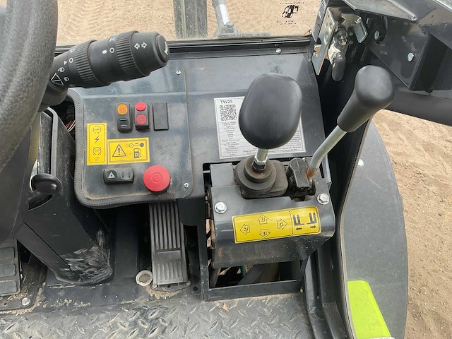 Argimac tw25 4x4 ruwterein vorkheftruck - afbeelding 9 van  18