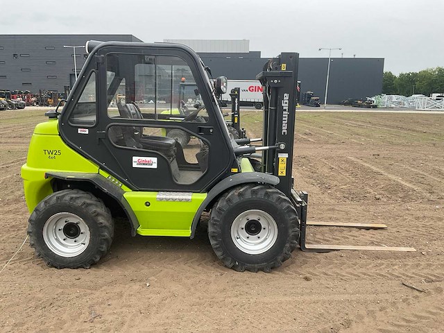 Argimac tw25 4x4 ruwterein vorkheftruck - afbeelding 13 van  18