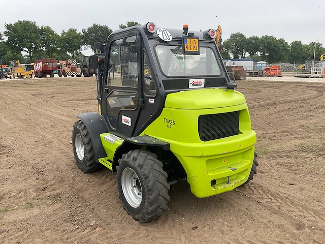 Argimac tw25 4x4 ruwterein vorkheftruck - afbeelding 16 van  18