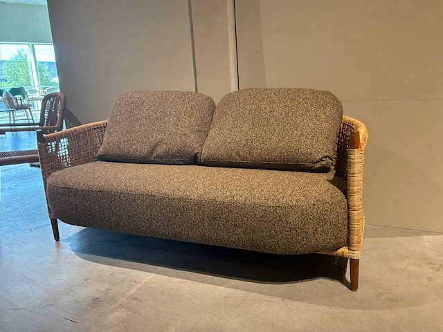Ari sofa - afbeelding 1 van  9
