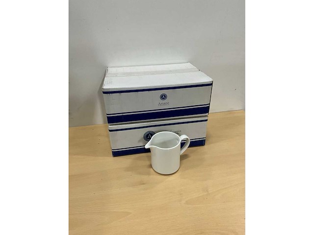 Ariane prime collection melk kannetjes (12x) - afbeelding 2 van  6