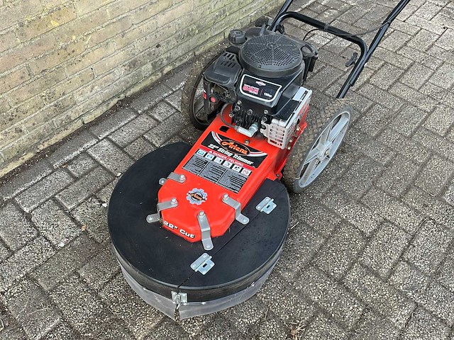 Ariens 22” string trimmer - afbeelding 1 van  7