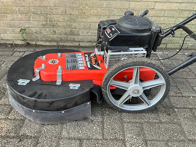Ariens 22” string trimmer - afbeelding 7 van  7