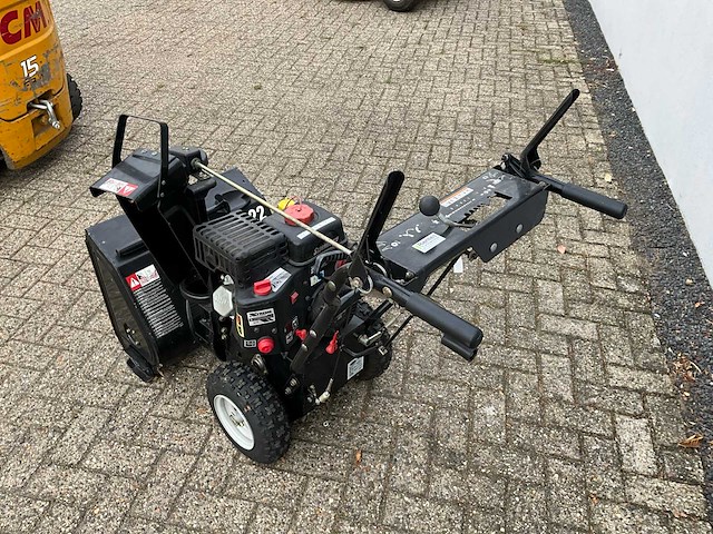 Ariens sno-tek 22 sneeuwblazer / sneeuwfrees - afbeelding 3 van  8