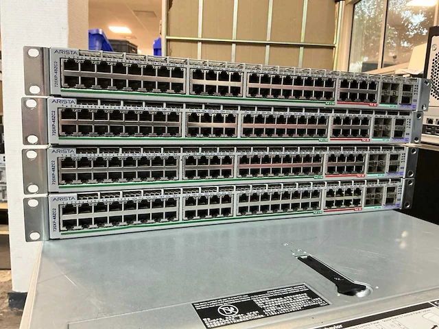 Arista 720xp-48zc2 networking - afbeelding 1 van  2