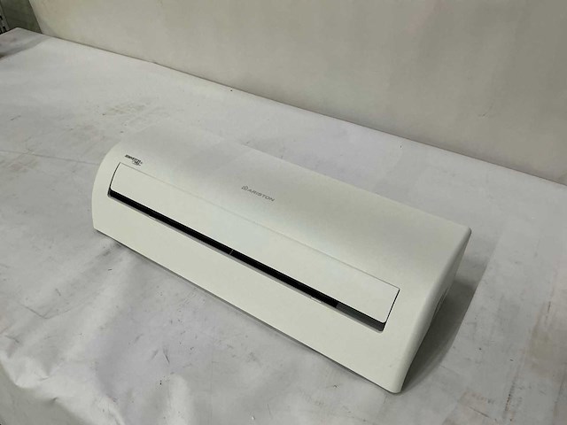 Ariston - nevis plus 25 ud0-i - airconditioning - 2,5 w (6x) - afbeelding 1 van  16