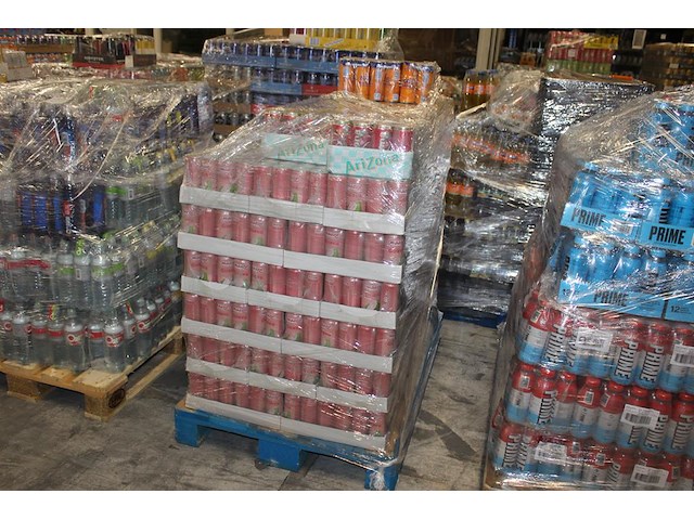 Arizona en maaza, green tea pomme grenate en guava in 70 verpakkingen in totaal 1560 blikken tht oa 6-25 en... - afbeelding 1 van  2