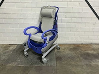 Arjo - carendo - elektrische douchestoel toiletstoel - afbeelding 1 van  4