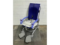 Arjo - carino - elektrische douchestoel toiletstoel - afbeelding 2 van  5