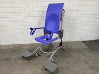 Arjo - carino - elektrische douchestoel toiletstoel - afbeelding 1 van  5