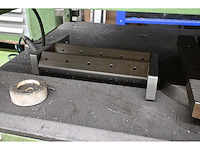 Arm-950-12 pneumatische taparm met werktafel en diverse opspanklauwen - afbeelding 6 van  14