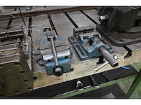 Arm-950-12 pneumatische taparm met werktafel en diverse opspanklauwen - afbeelding 13 van  14