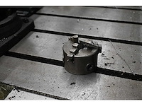 Arm-950-12 pneumatische taparm met werktafel en diverse opspanklauwen - afbeelding 10 van  14