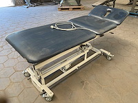 Armedica manufacturing corp. amba300 performa treatment table - afbeelding 1 van  8