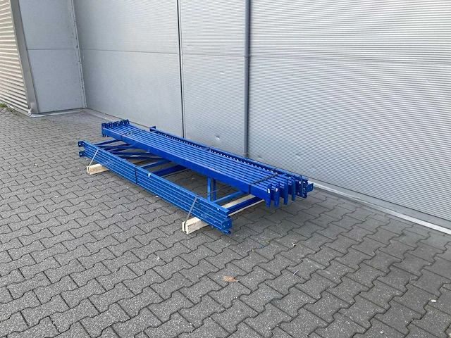 Armes - palletstelling 3x8 - afbeelding 8 van  8
