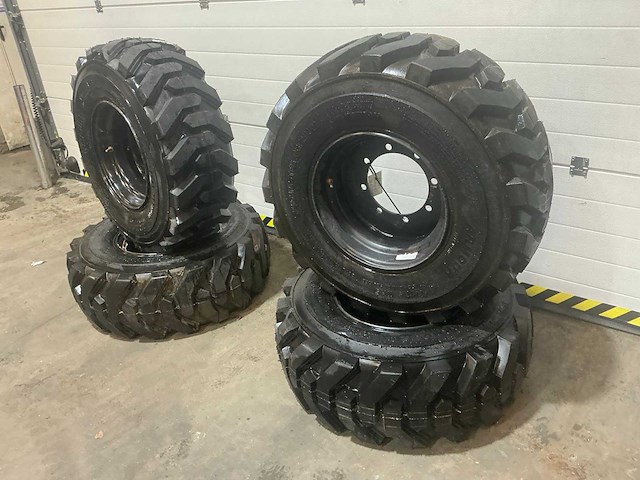 Armore 14-17.5 foam filled genie - afbeelding 7 van  11