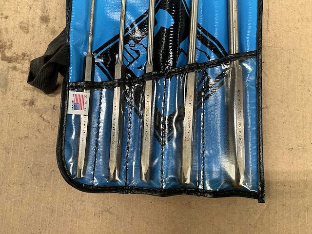 Armstrong punch set - afbeelding 2 van  3