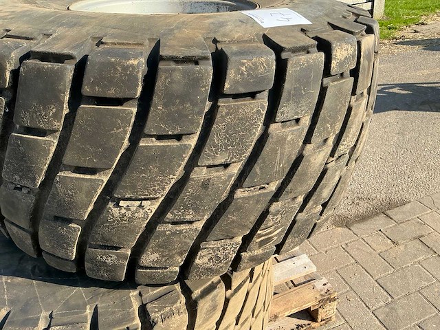 Armstrong tork-trac band met velg (2x) - afbeelding 3 van  6