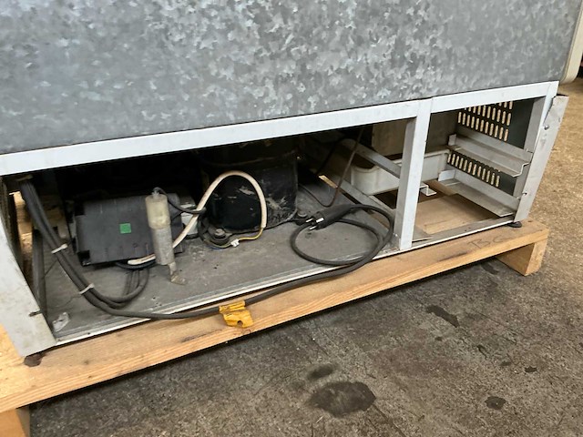 Arneg trent 2 koelvitrine - afbeelding 5 van  7