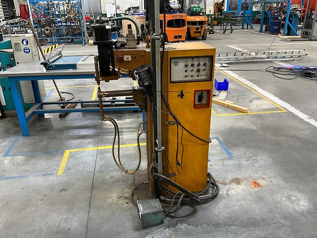 Aro 1244sc puntlasmachine - afbeelding 3 van  7