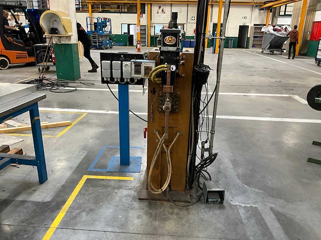 Aro 1244sc puntlasmachine - afbeelding 4 van  7