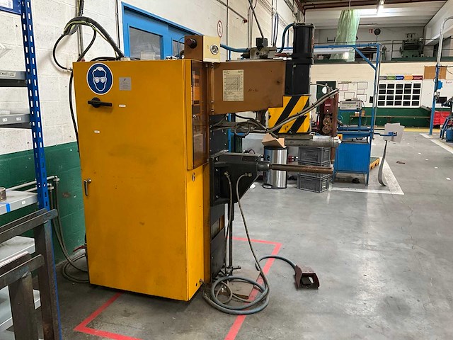 Aro 2106b sc puntlasmachine - afbeelding 4 van  6