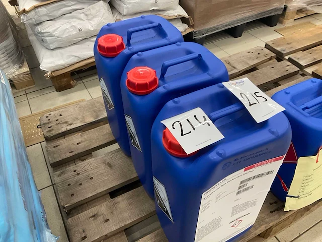 Aromade zwartebessensmaakconcentraat natuurlijk 10kg (2x) - afbeelding 2 van  2