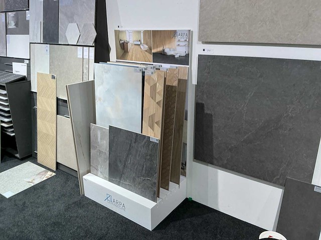 Arpa ceramiche tegeldisplay - afbeelding 2 van  2