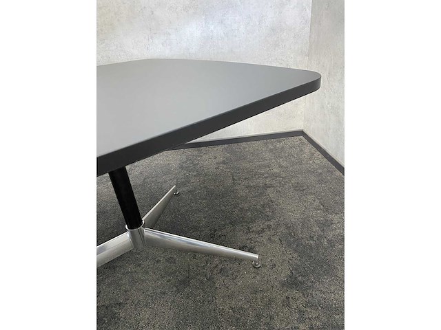 Arper catifa - 12p conferentie set 370x120 - afbeelding 7 van  22