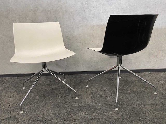 Arper catifa - 12p conferentie set 370x120 - afbeelding 16 van  22