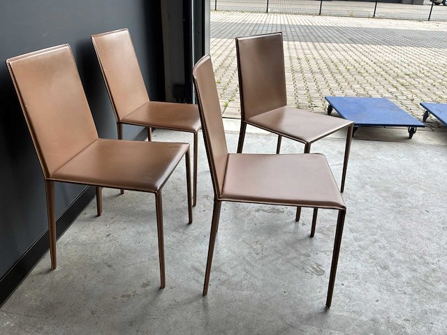 Arper norma 1012 eetkamerstoel (4x) - afbeelding 3 van  8